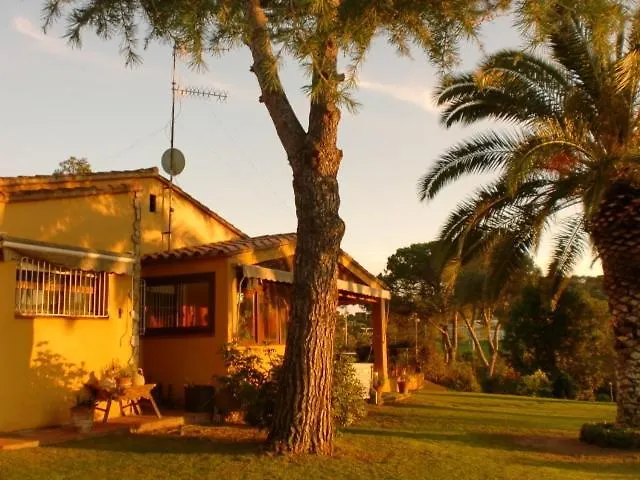 Puig Gros Hotel Mont-ras  Mont-ras (Montrás)